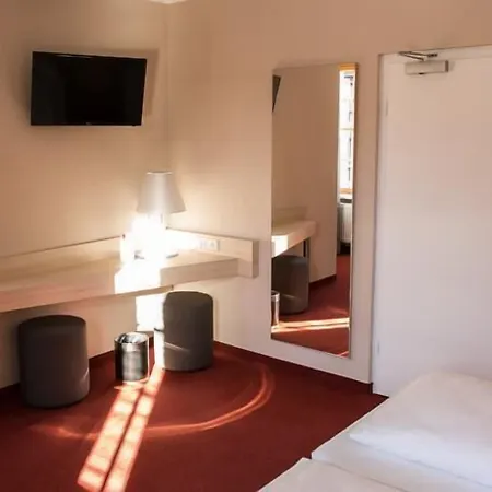 Motel Rasthof & Hermsdorfer Kreuz 3*